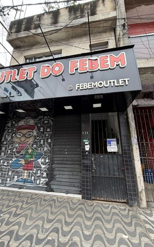 Casa à venda com 65m², 3 quartos e sem vaga Casa à venda com 65m², 3 quartos e sem vagaFachada