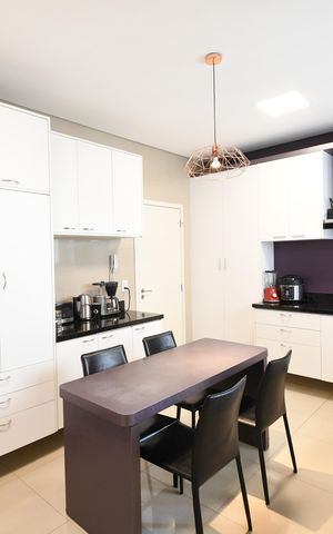 Apartamento para alugar com 185m², 4 quartos e 2 vagasCozinha