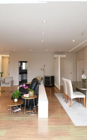 Apartamento para alugar com 185m², 4 quartos e 2 vagasSala