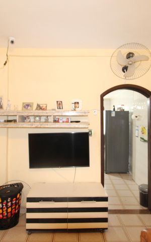Casa à venda com 250m², 3 quartos e 2 vagasSala de TV