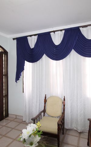 Casa à venda com 250m², 3 quartos e 2 vagasSala