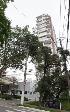 Apartamento à venda com 226m², 4 quartos e 4 vagasFachada