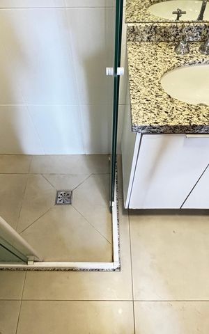 Apartamento para alugar com 60m², 2 quartos e 1 vaga Apartamento para alugar com 60m², 2 quartos e 1 vagaBanheiro
