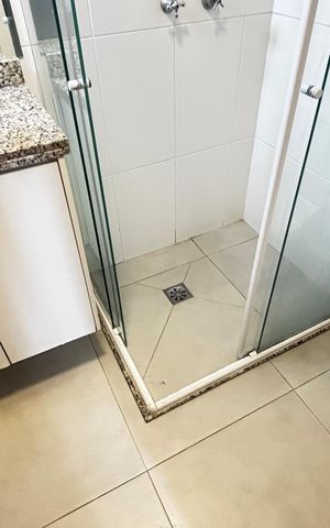 Apartamento para alugar com 60m², 2 quartos e 1 vaga Apartamento para alugar com 60m², 2 quartos e 1 vagaBanheiro da Suíte