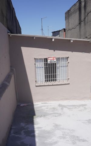 Casa à venda com 73m², 2 quartos e 2 vagasÁrea externa