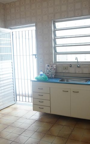 Casa à venda com 73m², 2 quartos e 2 vagasCozinha