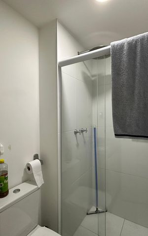 Apartamento à venda com 65m², 2 quartos e 1 vaga Apartamento à venda com 65m², 2 quartos e 1 vagaBanheiro Social
