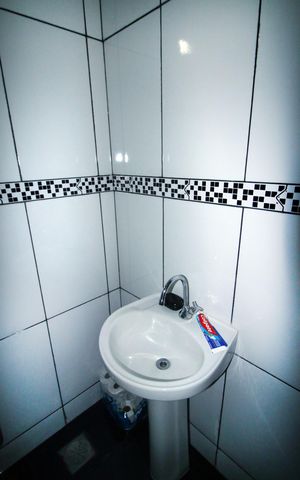 Apartamento para alugar com 105m², 2 quartos e sem vagaBanheiro