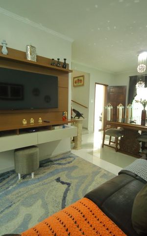 Casa para alugar com 140m², 2 quartos e 3 vagasSala