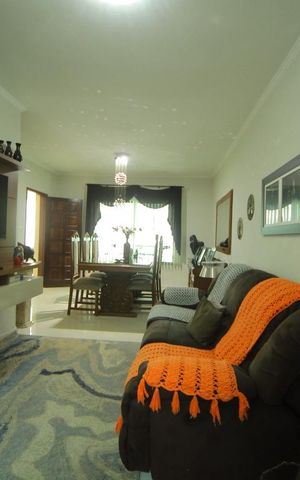 Casa para alugar com 140m², 2 quartos e 3 vagasSala