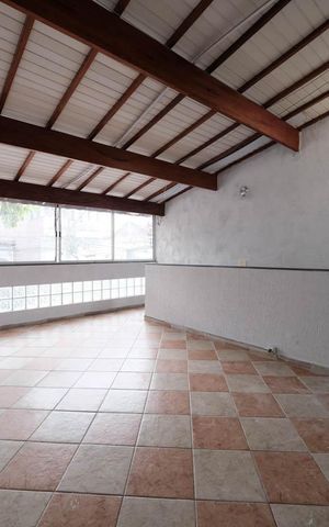 Casa para alugar com 67m², 1 quarto e 1 vagaÁrea externa