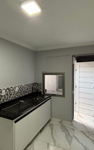 Casa à venda com 360m², 6 quartos e 4 vagas Casa à venda com 360m², 6 quartos e 4 vagasEdícula