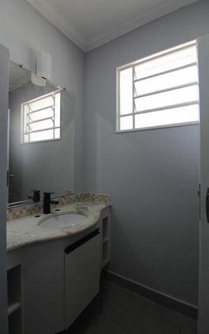 Casa à venda com 360m², 6 quartos e 4 vagasBanheiro da Suite