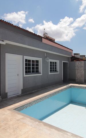 Casa à venda com 360m², 6 quartos e 4 vagasPiscina