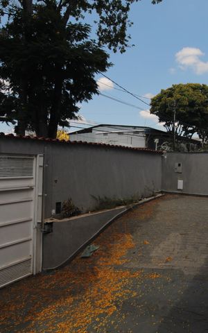 Casa à venda com 360m², 6 quartos e 4 vagasGaragem