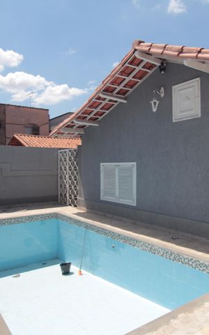 Casa à venda com 360m², 6 quartos e 4 vagasPiscina