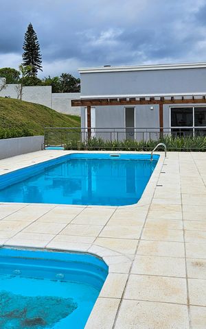 Casa de condomínio para alugar com 89m², 2 quartos e 1 vaga
