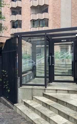 Apartamento à venda com 126m², 3 quartos e 2 vagas Apartamento à venda com 126m², 3 quartos e 2 vagasFachada do Prédio