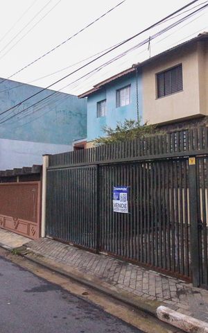 Casa à venda com 150m², 3 quartos e 3 vagas