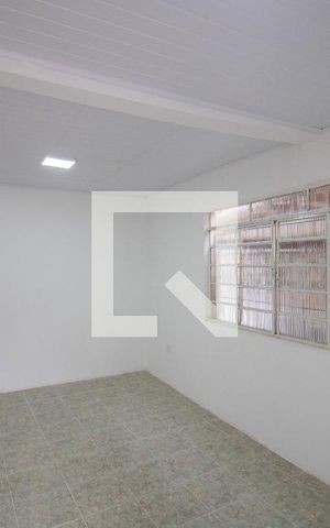 Casa à venda com 352m², 6 quartos e 2 vagas Casa à venda com 352m², 6 quartos e 2 vagasCasa 2- Sala