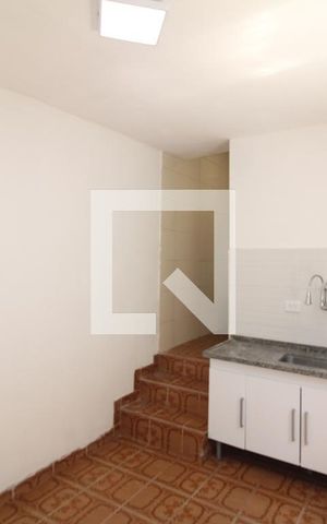 Casa à venda com 352m², 6 quartos e 2 vagas Casa à venda com 352m², 6 quartos e 2 vagasSala/Cozinha