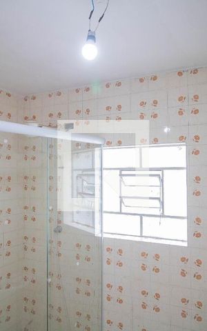 Casa à venda com 352m², 6 quartos e 2 vagas Casa à venda com 352m², 6 quartos e 2 vagasCasa 2- Banheiro