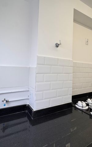Apartamento à venda com 72m², 2 quartos e 1 vaga Apartamento à venda com 72m², 2 quartos e 1 vagaCozinha e Área de Serviço