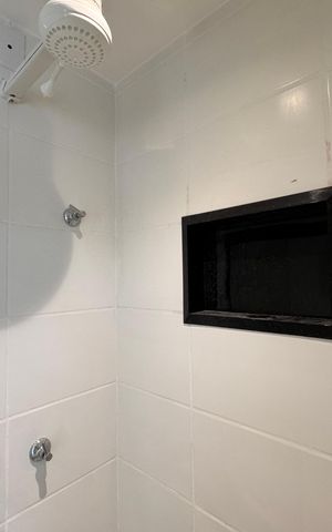 Apartamento à venda com 72m², 2 quartos e 1 vaga Apartamento à venda com 72m², 2 quartos e 1 vagaBanheiro Social