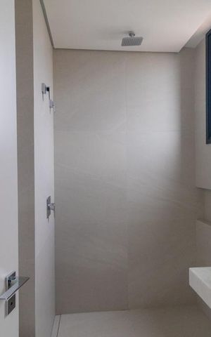 Apartamento à venda com 95m², 2 quartos e 2 vagasBanheiro da Suíte 1