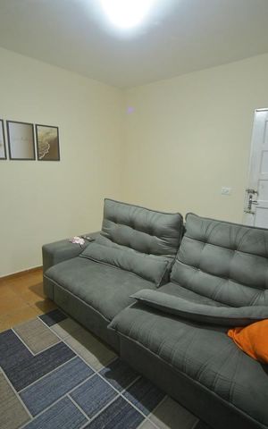 Casa à venda com 100m², 6 quartos e 2 vagasv