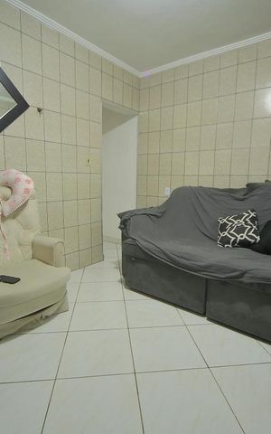 Casa à venda com 100m², 6 quartos e 2 vagasCasa 1 - Sala 