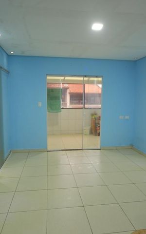 Casa à venda com 100m², 6 quartos e 2 vagasCasa 3 - Sala / Cozinha 