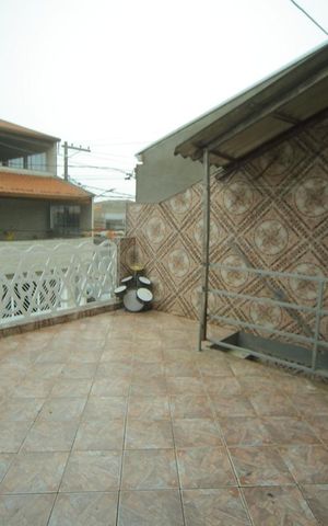 Casa à venda com 100m², 6 quartos e 2 vagasÁrea de Serviço área comum 