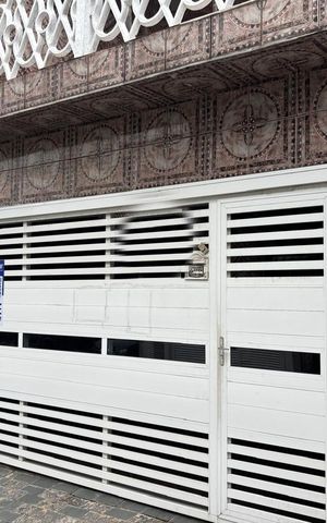 Casa à venda com 100m², 6 quartos e 2 vagasFachada 