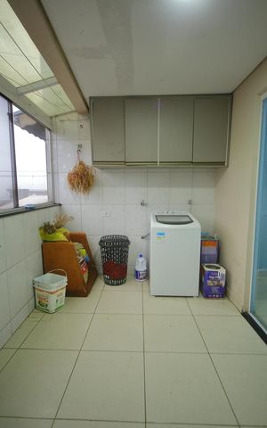 Casa à venda com 100m², 6 quartos e 2 vagasCasa 3 -Área de Serviço