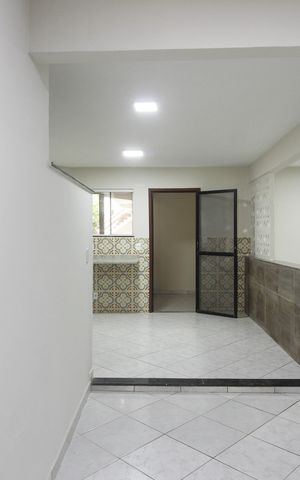 Casa para alugar com 60m², 2 quartos e 2 vagasCozinha