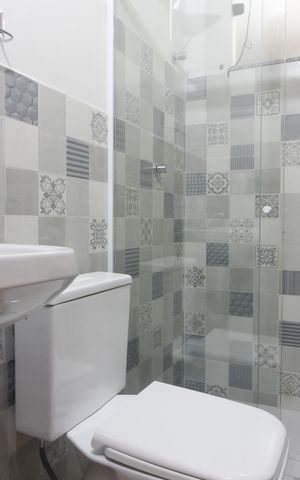 Casa para alugar com 60m², 2 quartos e 2 vagasBanheiro da Suíte