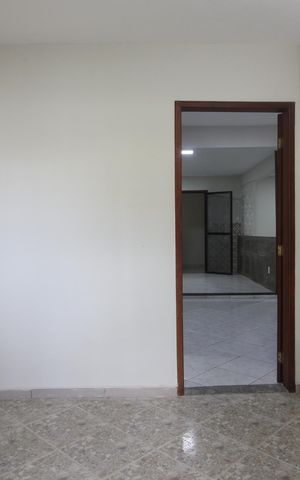 Casa para alugar com 60m², 2 quartos e 2 vagasVaranda