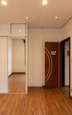 Apartamento para alugar com 200m², 3 quartos e 1 vaga Apartamento para alugar com 200m², 3 quartos e 1 vagaQuarto 1