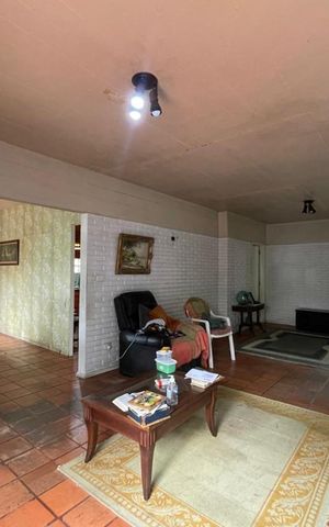 Casa à venda com 250m², 4 quartos e 2 vagas