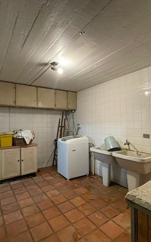 Casa à venda com 250m², 4 quartos e 2 vagas