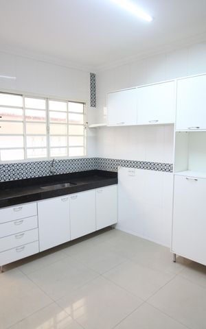 Casa para alugar com 180m², 3 quartos e 2 vagasCozinha