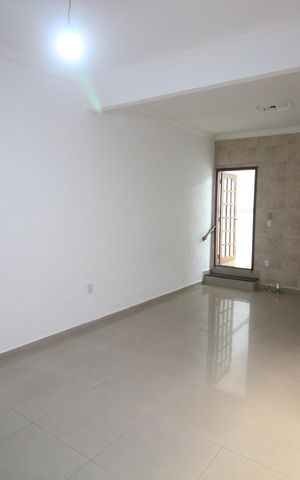 Casa para alugar com 180m², 3 quartos e 2 vagasSala