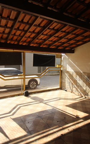 Casa para alugar com 180m², 3 quartos e 2 vagasGaragem