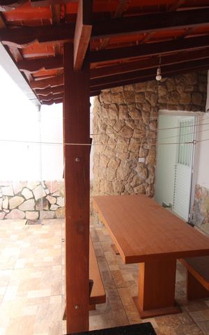Casa para alugar com 180m², 3 quartos e 2 vagasÁrea gourmet