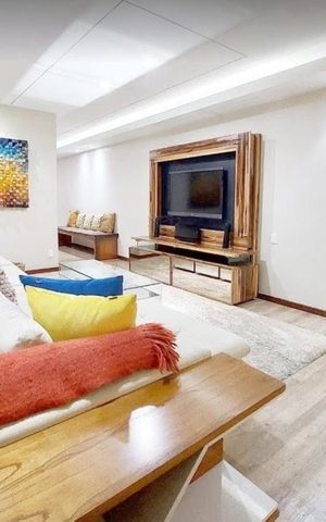 Casa para alugar com 264m², 3 quartos e 1 vaga Casa para alugar com 264m², 3 quartos e 1 vagaSala