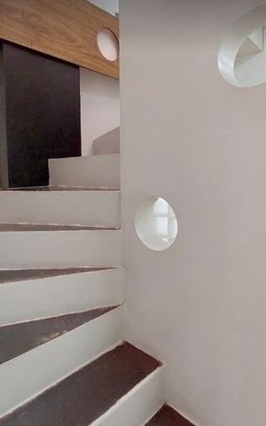 Casa para alugar com 264m², 3 quartos e 1 vaga Casa para alugar com 264m², 3 quartos e 1 vagaEscada