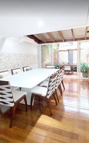 Casa para alugar com 264m², 3 quartos e 1 vaga Casa para alugar com 264m², 3 quartos e 1 vagaSala de Jantar