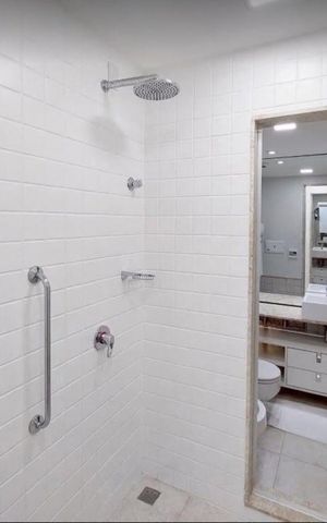 Casa para alugar com 264m², 3 quartos e 1 vaga Casa para alugar com 264m², 3 quartos e 1 vagaBanheiro