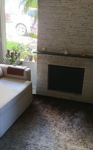 Casa de condomínio à venda com 105m², 3 quartos e 2 vagas Casa de condomínio à venda com 105m², 3 quartos e 2 vagasSala
